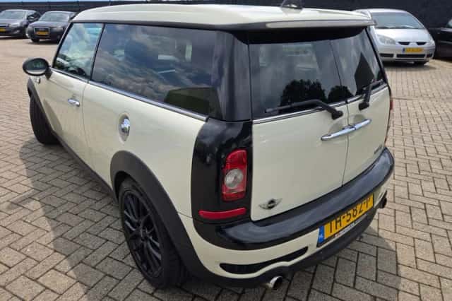 MINI Clubman (2008) thumbnail 4