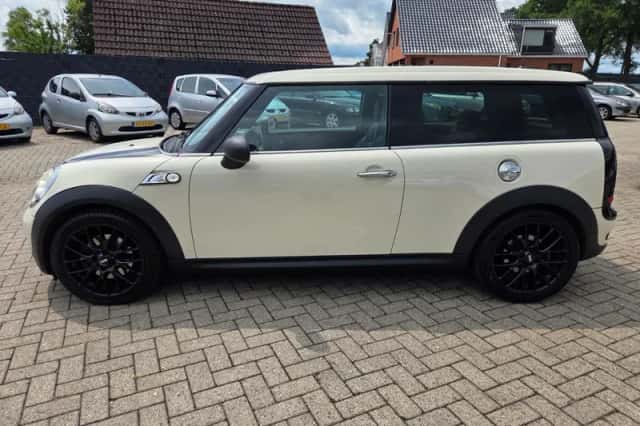 MINI Clubman (2008) thumbnail 5