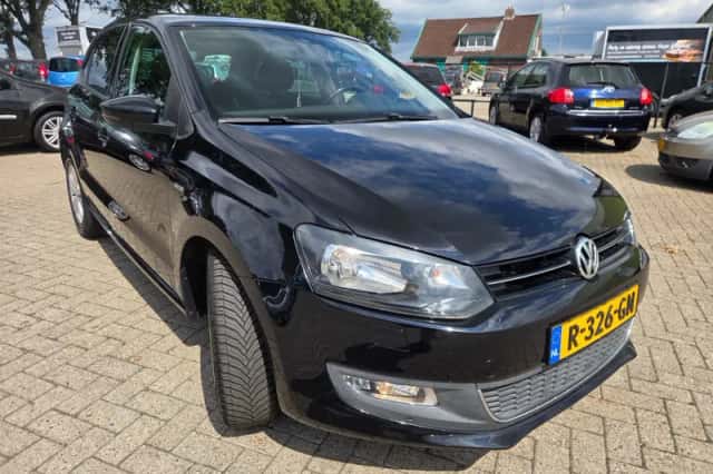 Volkswagen Polo (2012) thumbnail 2