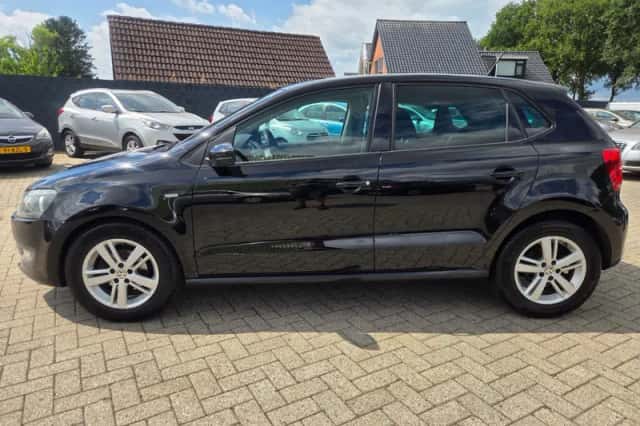Volkswagen Polo (2012) thumbnail 5