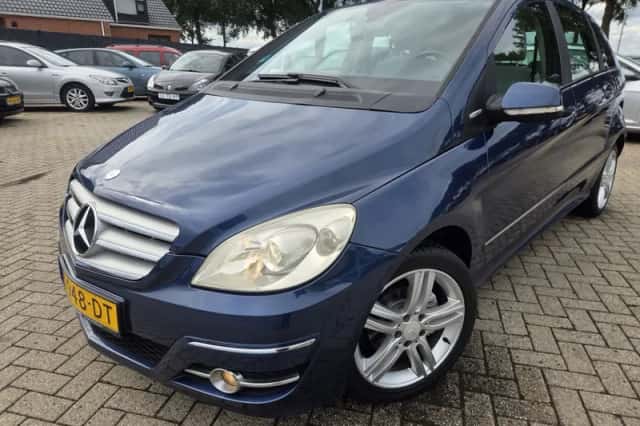 Mercedes-Benz B-Klasse (2009) thumbnail 1