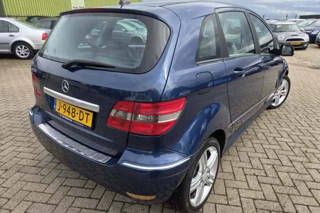 Mercedes-Benz B-Klasse (2009) thumbnail 3