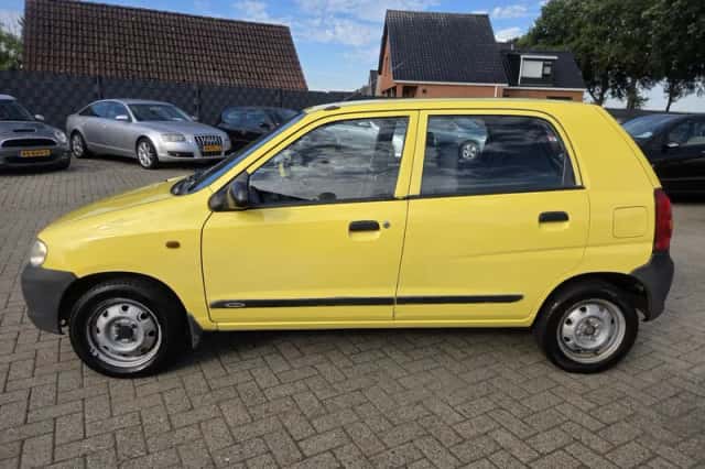 Suzuki Alto (2005) thumbnail 5