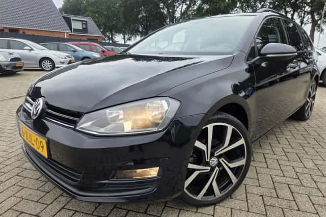 Volkswagen Golf (2014) thumbnail 1