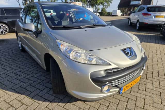 Peugeot 207 (2006) thumbnail 2