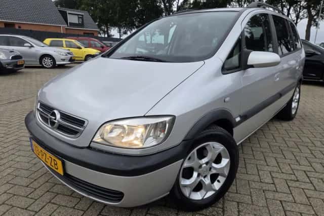 Opel Zafira (2005) thumbnail 1