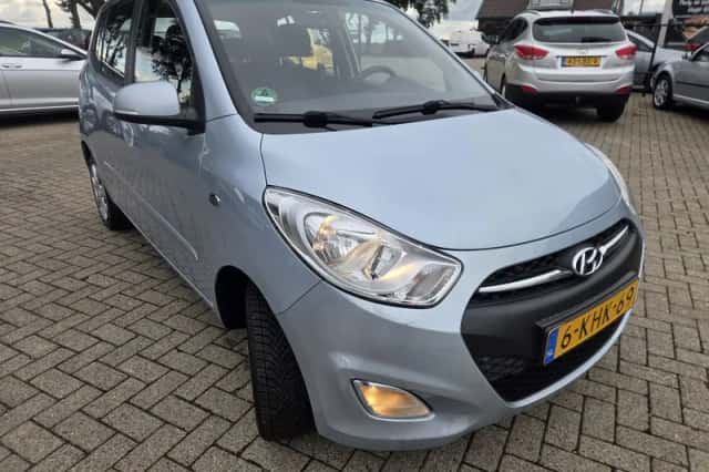 Hyundai i10 (2013) thumbnail 2