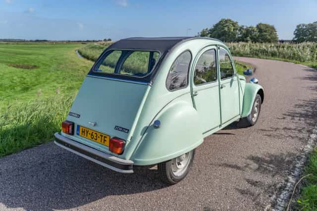 Citroën 2CV (1982) thumbnail 5