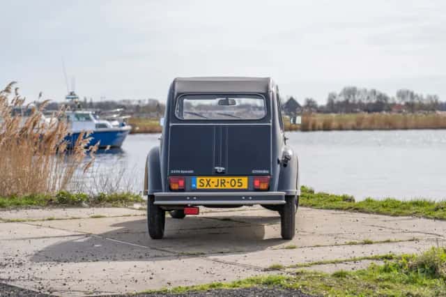 Citroën 2CV (1990) thumbnail 2