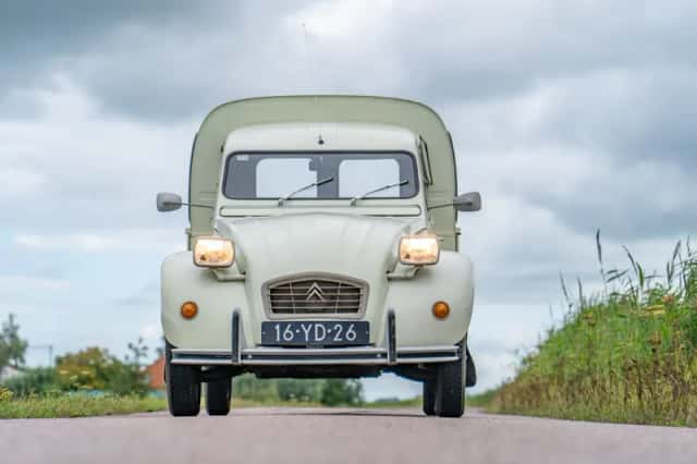 Citroën AK 400 (1977) thumbnail 1