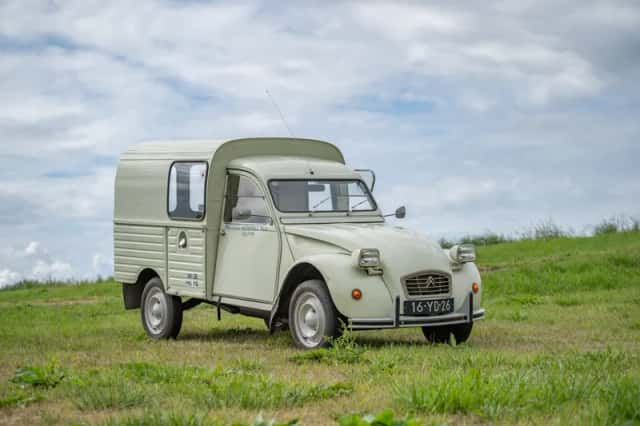 Citroën AK 400 (1977) thumbnail 2