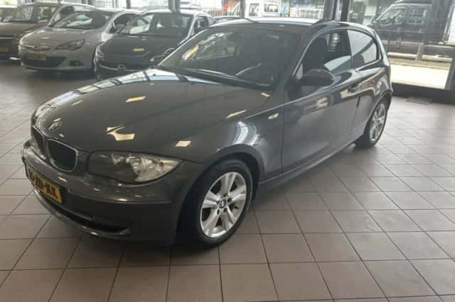 BMW 1-Serie (2008) thumbnail 1