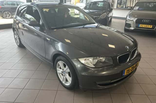 BMW 1-Serie (2008) thumbnail 4