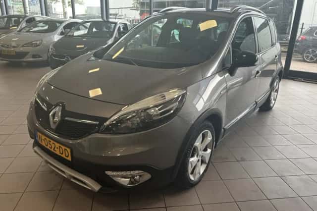 Renault Scénic (2014) thumbnail 1