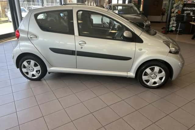 Toyota Aygo (2007) thumbnail 5