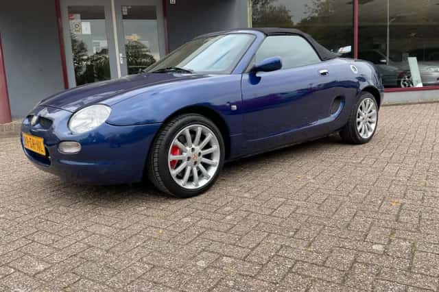 MG F (1999) thumbnail 2