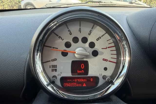 MINI Countryman (2013) thumbnail 5