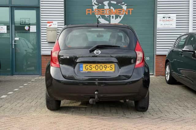 Nissan Note (2015) thumbnail 3