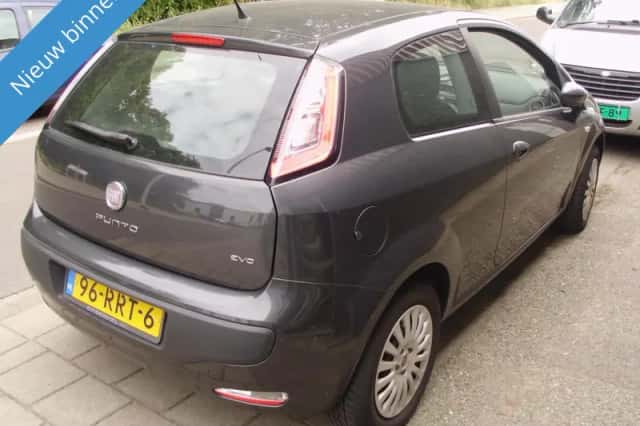 Fiat Punto (2011) thumbnail 5