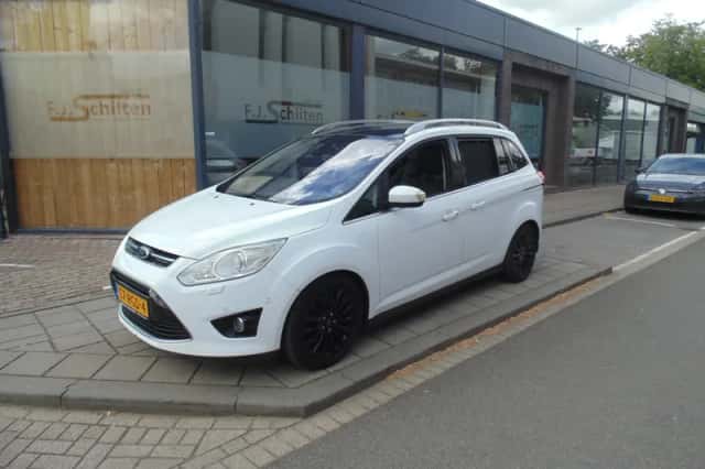 Ford Grand C-Max (2011) thumbnail 1