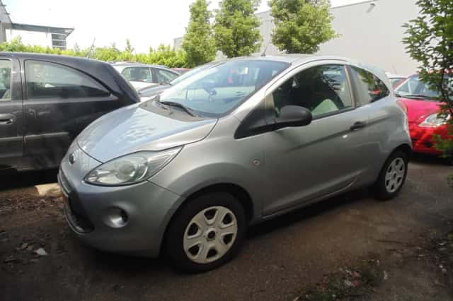 Ford Ka (2010) thumbnail 4