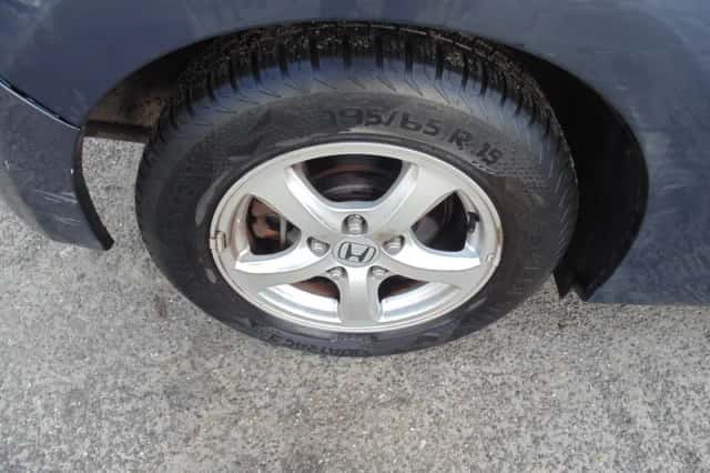 Honda FR-V (2005) thumbnail 3