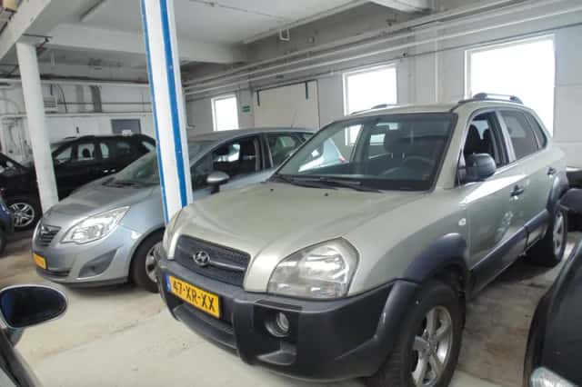 Hyundai Tucson (2007) thumbnail 2