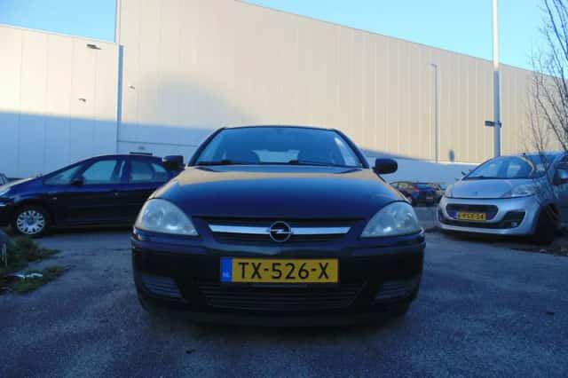 Opel Corsa (2005) thumbnail 1