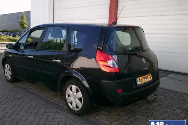Renault Scénic (2009) thumbnail 5