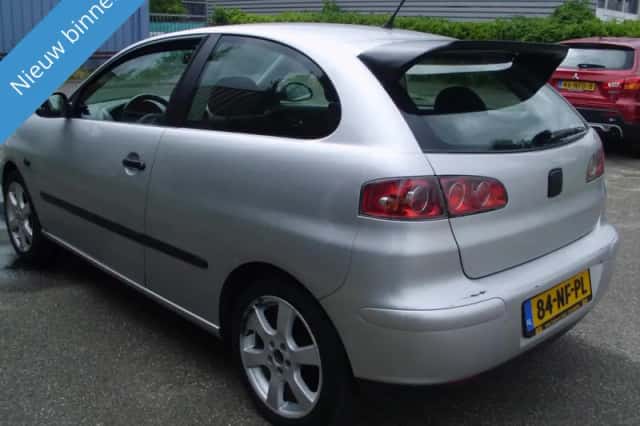 SEAT Ibiza (2003) thumbnail 5