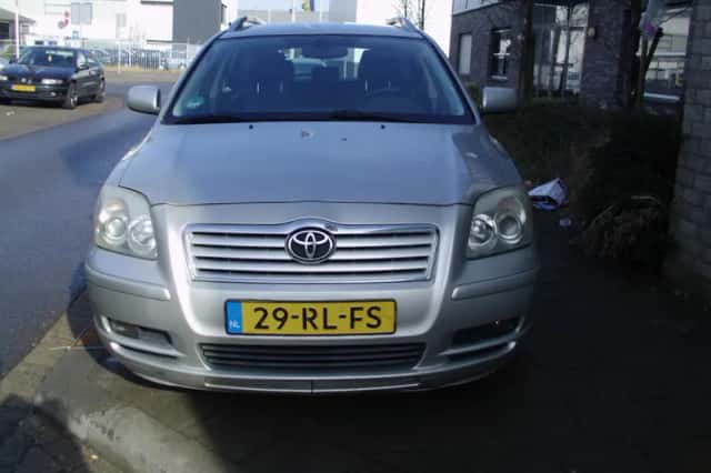 Toyota Avensis (2005) thumbnail 1