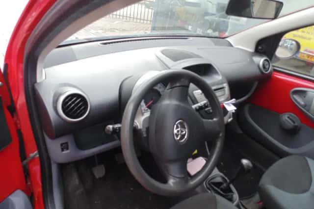 Toyota Aygo (2006) thumbnail 6