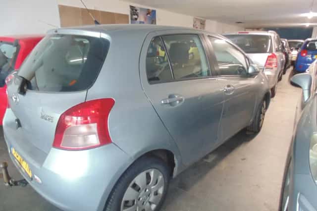 Toyota Yaris (2006) thumbnail 3