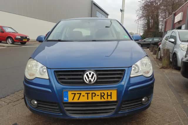 Volkswagen Polo (2007) thumbnail 1