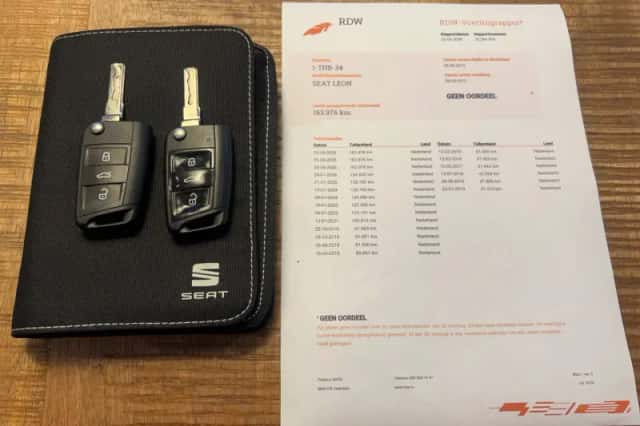 SEAT Leon (2013) thumbnail 5