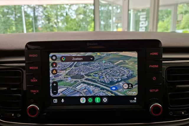 Kia Rio (2020) thumbnail 5