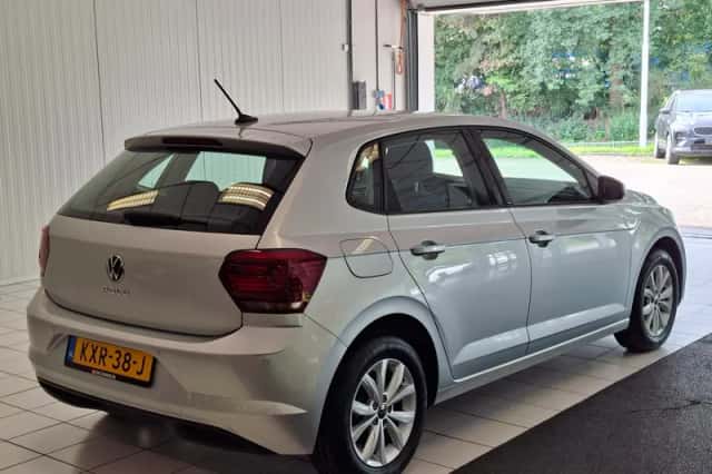 Volkswagen Polo (2021) thumbnail 2