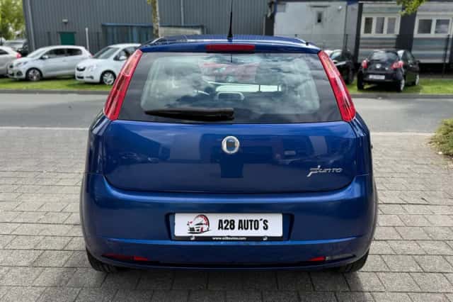 Fiat Grande Punto (2006) thumbnail 3