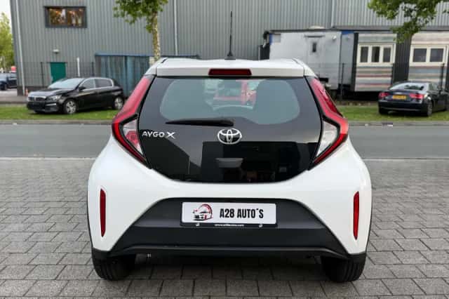 Toyota Aygo X (2022) thumbnail 4