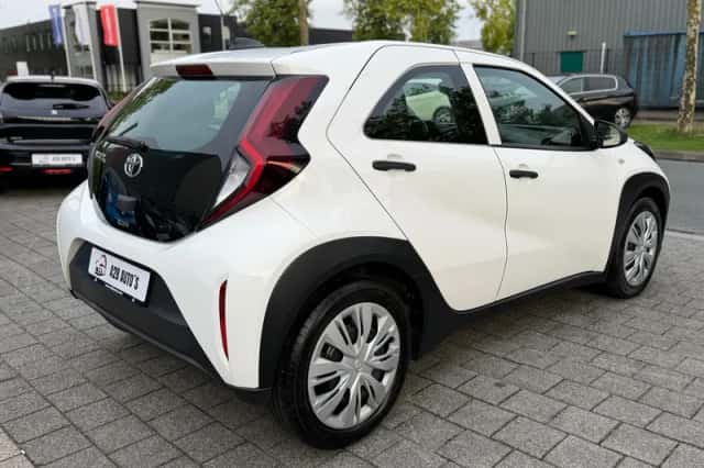 Toyota Aygo X (2022) thumbnail 5