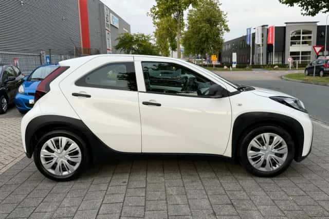Toyota Aygo X (2022) thumbnail 6