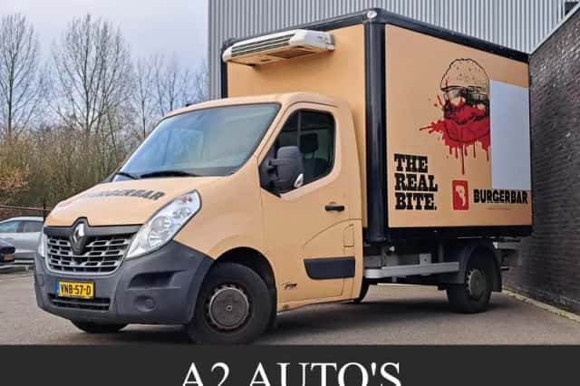 Renault Master (2016) thumbnail 1