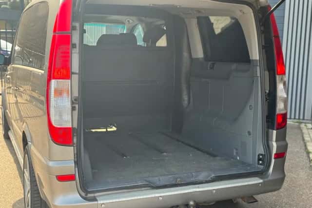 Mercedes-Benz Viano (2008) thumbnail 6