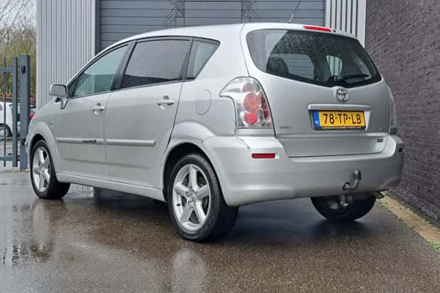 Toyota Verso (2007) thumbnail 5