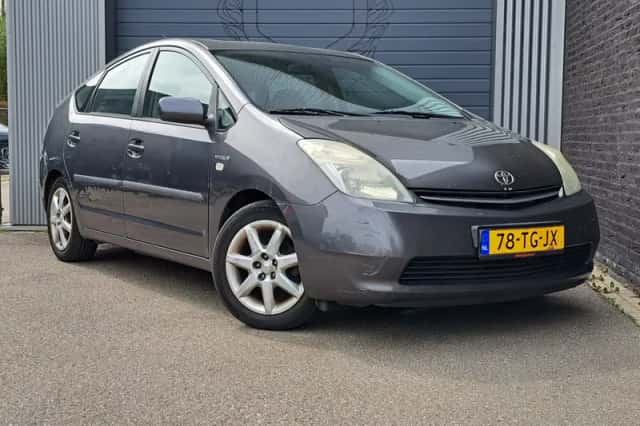 Toyota Prius (2006) thumbnail 2