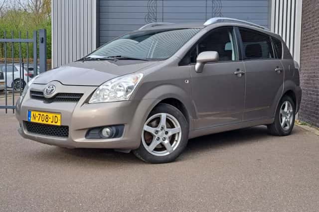Toyota Verso (2007) thumbnail 1
