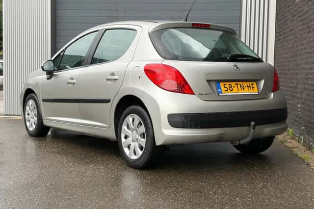 Peugeot 207 (2006) thumbnail 5