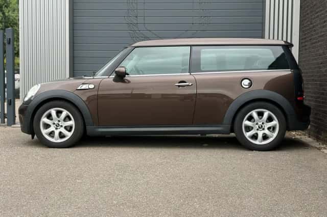 MINI Clubman (2008) thumbnail 3