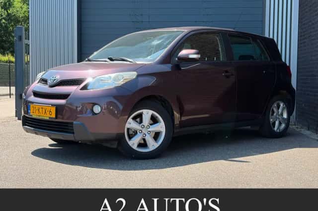 Toyota Urban Cruiser (2010) thumbnail 1