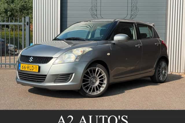 Suzuki Swift (2011) thumbnail 1